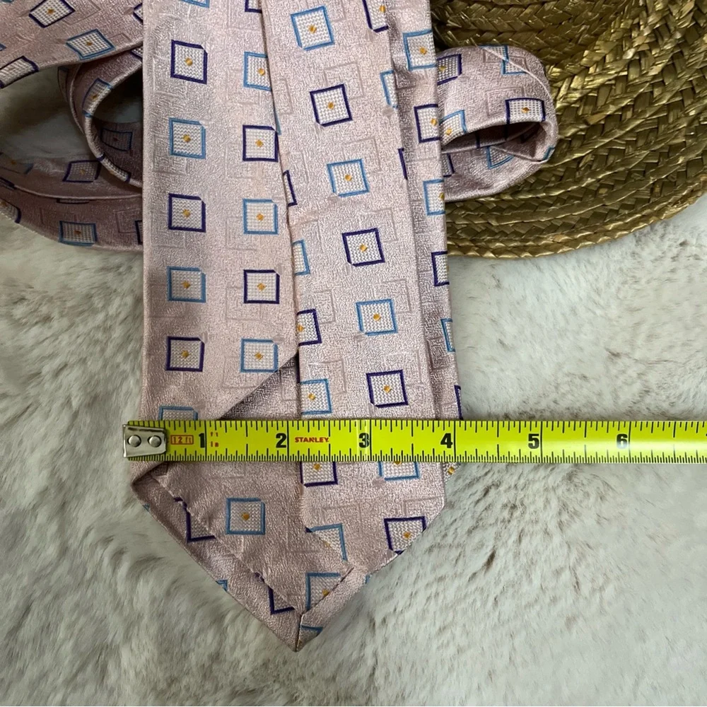 Jos. A. Bank‎ Pink Tie with Blue and Purple Squares
